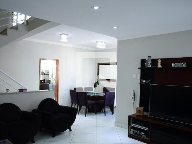 Casa aluguel em Cotia, Jardim Cotia
