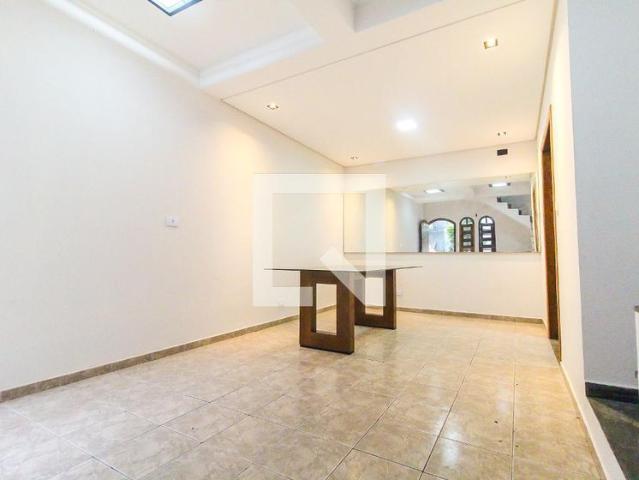 Casa aluguel em Região Imediata de São Paulo, Região Metropolitana de São Paulo