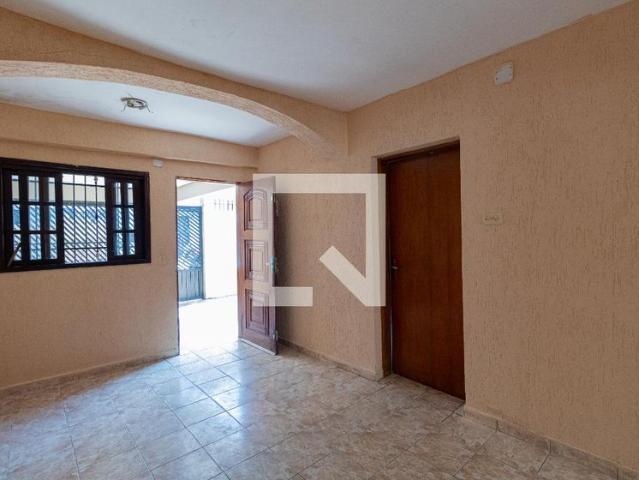 Casa aluguel em Vila Odete, São Paulo