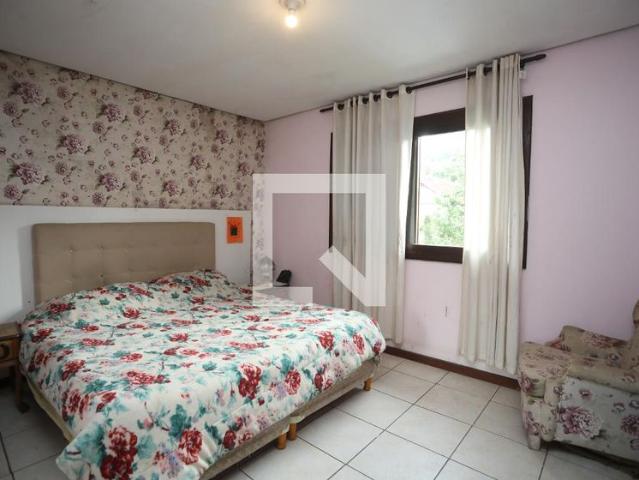 Casa aluguel em Porto Alegre, Jardim do Salso