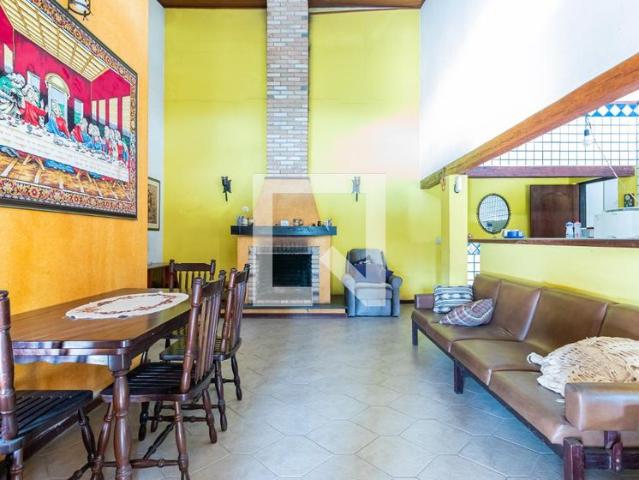 Casa aluguel em Região Imediata de São Paulo, Região Metropolitana de São Paulo