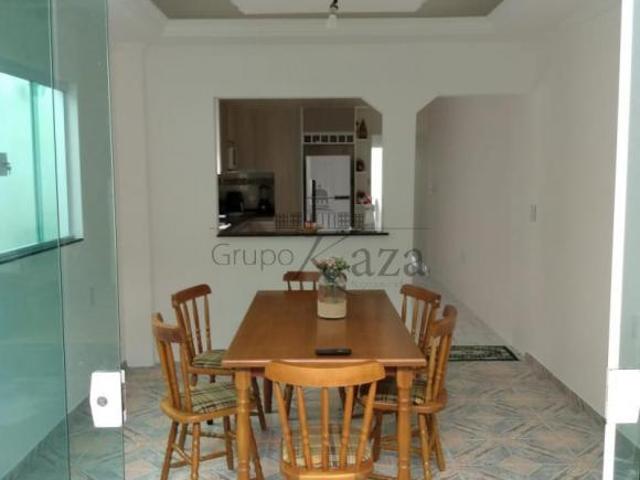Casa venda em Região Imediata de São José dos Campos, Região Metropolitana do Vale do Paraíba e Litoral Norte
