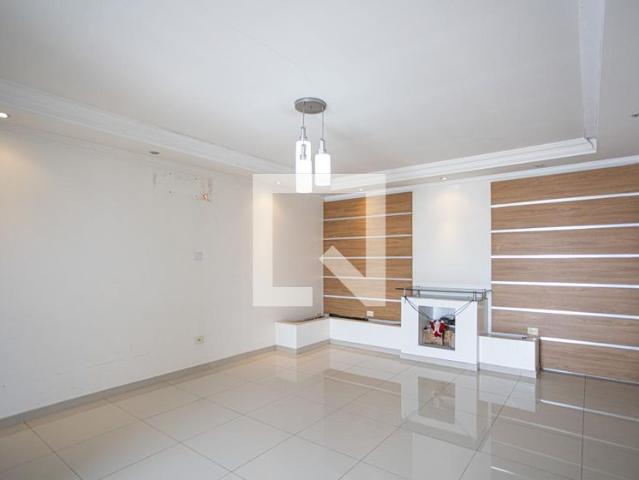 Casa aluguel em Vila Velloso, Carapicuiba