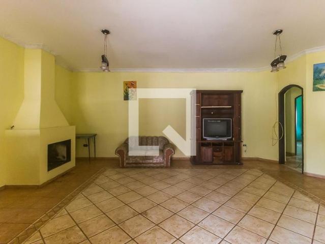 Casa aluguel em Região Imediata de São Paulo, Região Metropolitana de São Paulo