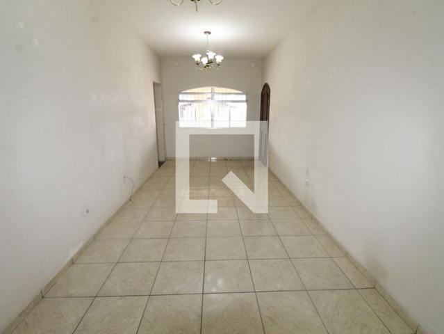 Casa aluguel em Região Imediata de São José dos Campos, Região Metropolitana do Vale do Paraíba e Litoral Norte