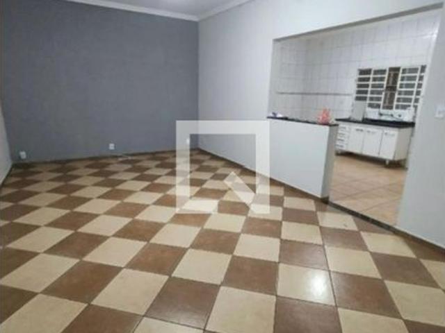 Casa aluguel em Região Imediata de São José dos Campos, Região Metropolitana do Vale do Paraíba e Litoral Norte