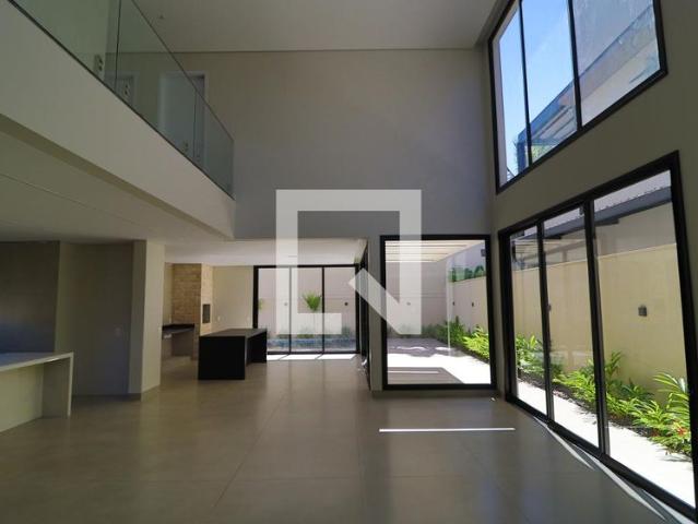 Casa aluguel em Região Geográfica Imediata de Uberlândia, Oliveira Fortes