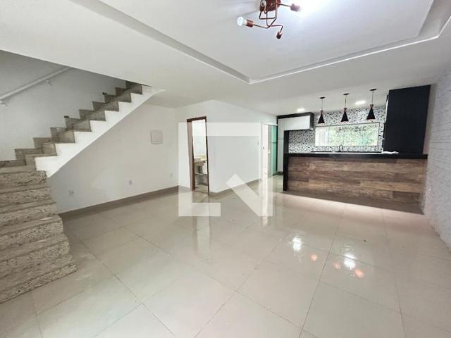 Casa aluguel em Região Geográfica Imediata do Rio de Janeiro, Região Metropolitana do Rio de Janeiro