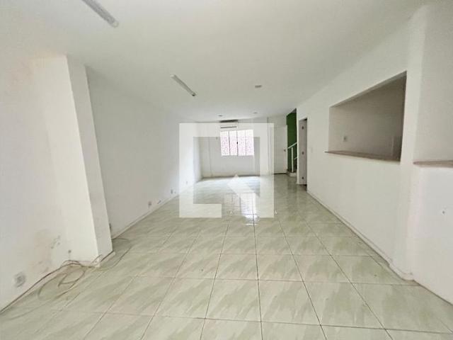 Casa aluguel em Região Geográfica Imediata do Rio de Janeiro, Região Metropolitana do Rio de Janeiro