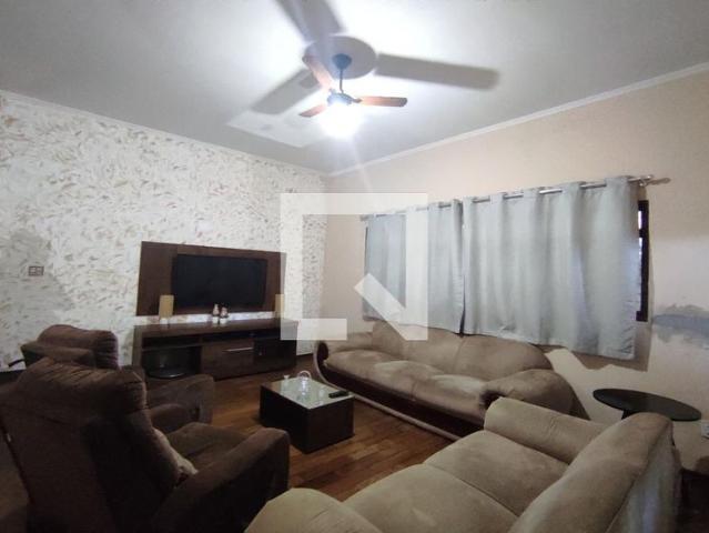 Casa aluguel em Região Imediata de Ribeirão Preto, Região Metropolitana de Ribeirão Preto