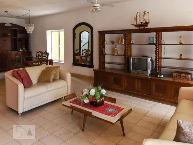 Casa aluguel em Região Imediata de Santos, Região Metropolitana da Baixada Santista