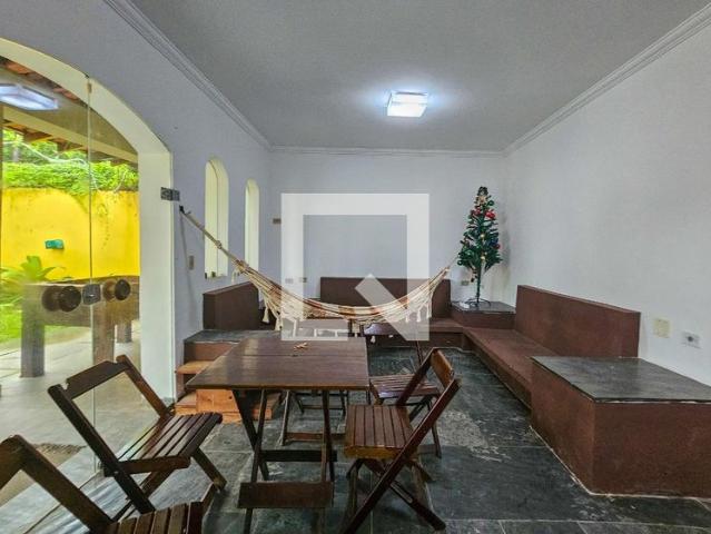 Casa aluguel em Região Imediata de Santos, Região Metropolitana da Baixada Santista