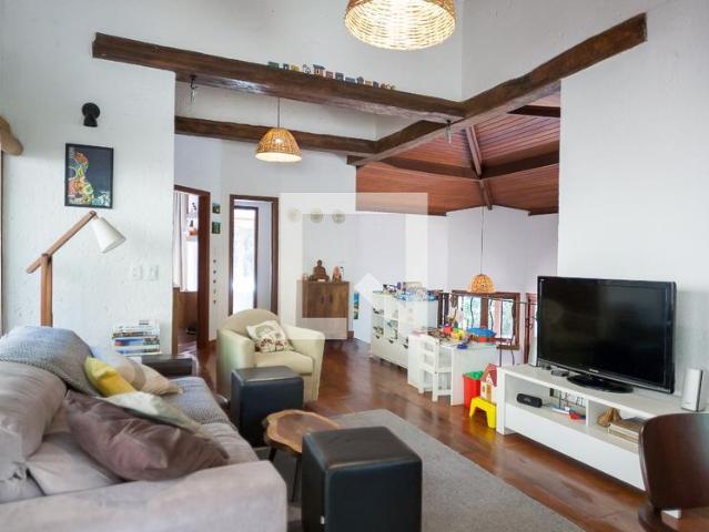 Casa aluguel em Região Geográfica Imediata de Belo Horizonte, Região Metropolitana de Belo Horizonte