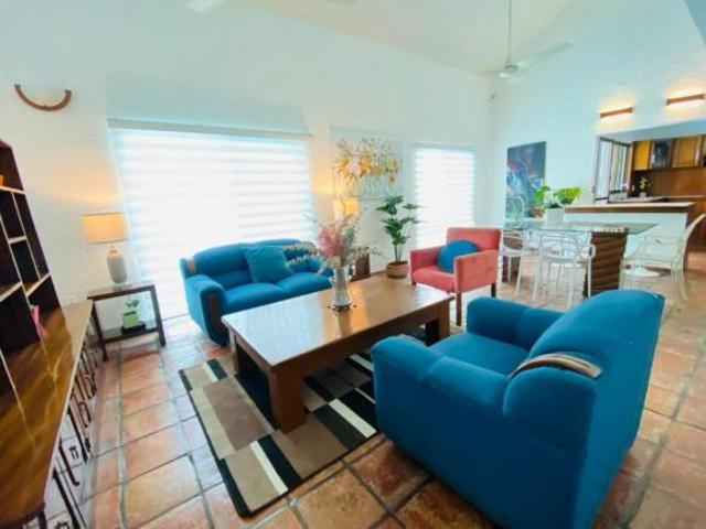 Casa en venta en Manzanillo, Colima