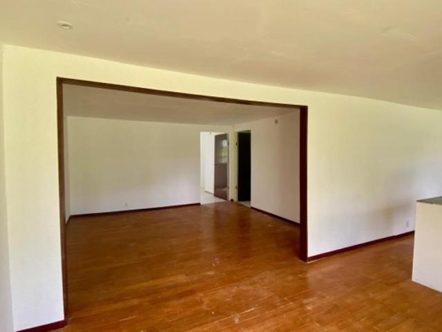 Casa 4 recamaras en zona tranquila