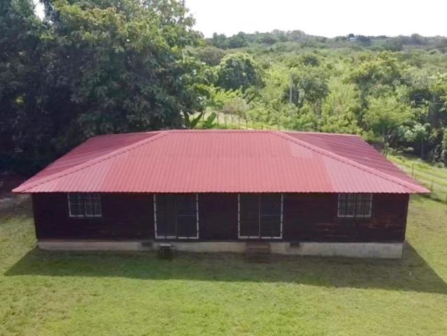 Casa 4 recamaras en zona tranquila