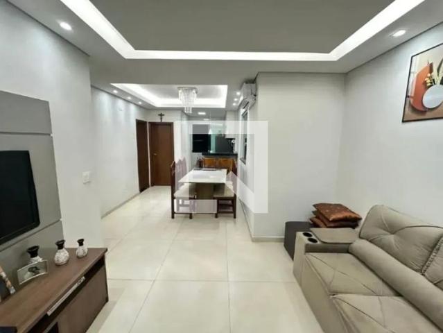 Casa aluguel em JK, Contagem