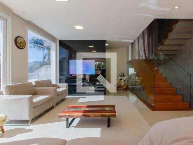 Casa aluguel em Região Geográfica Imediata de Florianópolis, Desterro