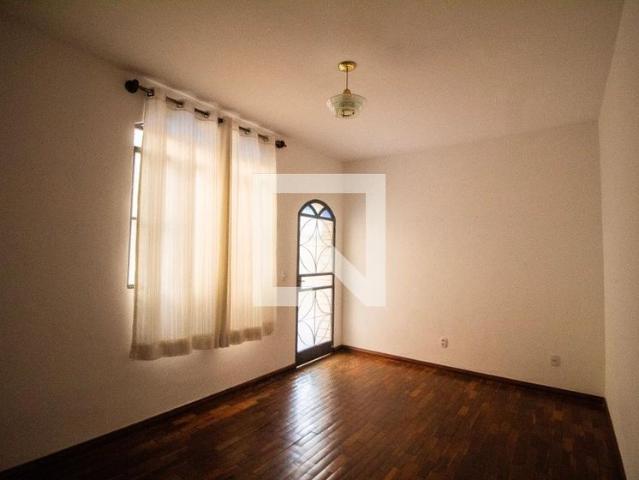 Casa aluguel em Região Geográfica Imediata de Belo Horizonte, Região Metropolitana de Belo Horizonte