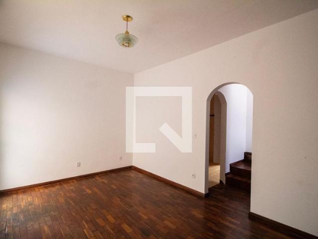 Casa aluguel em Região Geográfica Imediata de Belo Horizonte, Região Metropolitana de Belo Horizonte