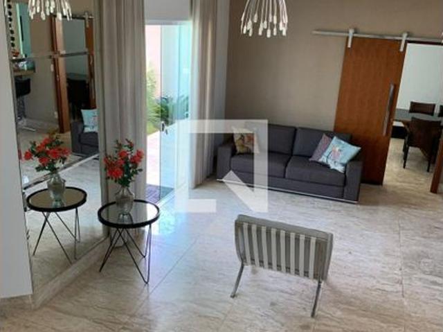 Casa aluguel em Região Geográfica Imediata de Belo Horizonte, Região Metropolitana de Belo Horizonte