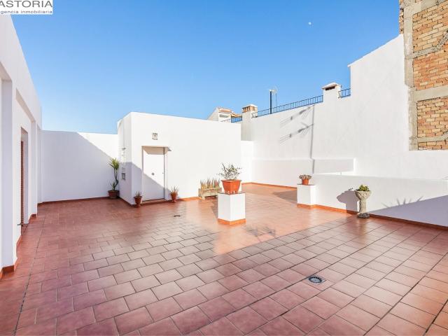 Casa en venta en Granada, Zaidín - Vergeles