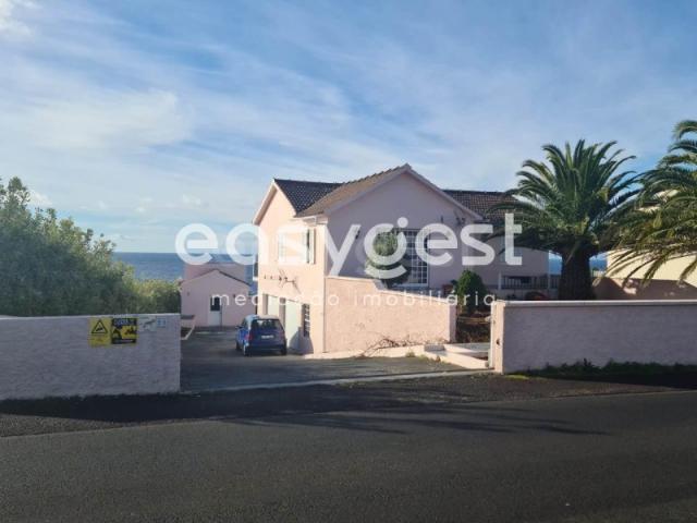 Casa venda em Açores, Madalena