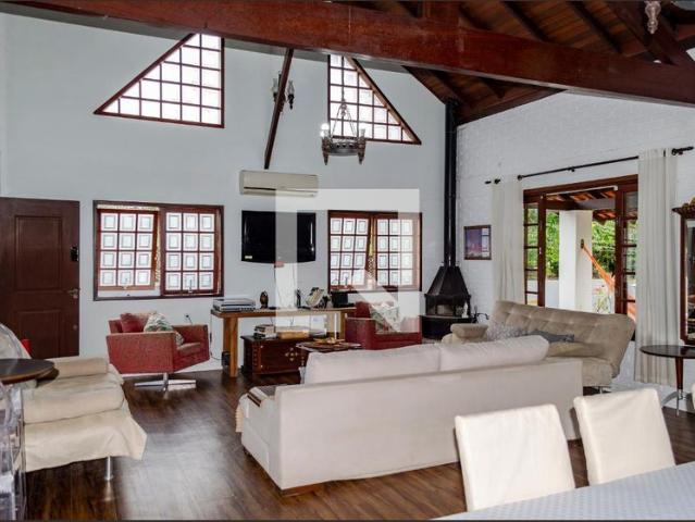 Casa aluguel em Região Geográfica Imediata de Florianópolis, Desterro