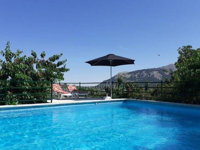 Casa en alquiler en Torres, Andalucía