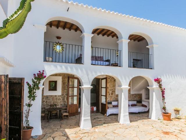 Casa en alquiler en Santa Eulalia Del Río, Sant Carles de Peralta Casa en alquiler en Santa Eulalia Del Río, Sant Carles de Peralta