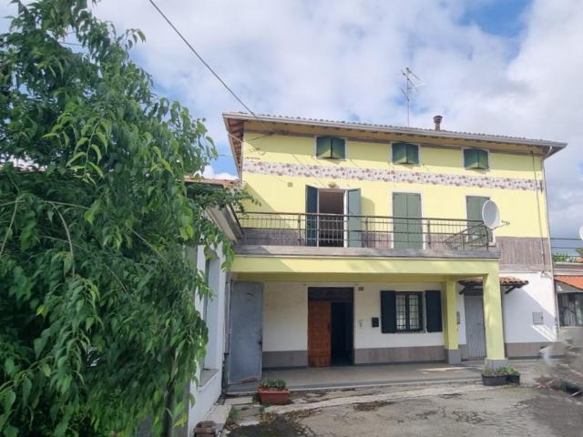 Appartamento in affitto a Pianura Reggiana, Re