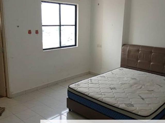 Condominium for sale in Malaka