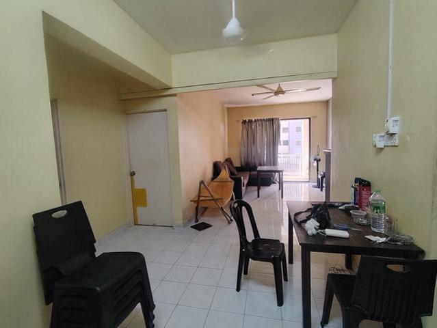 Condominium for sale in Malaka