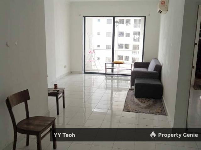 Condominium for sale in Malaka