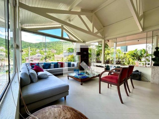 Casa aluguel em Região Geográfica Imediata de Florianópolis, Desterro