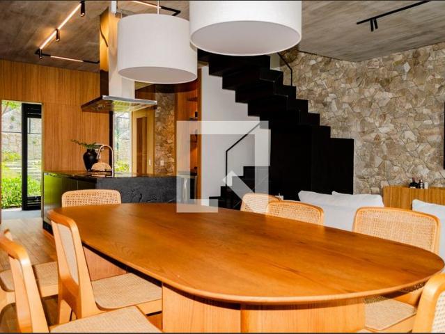 Casa aluguel em Região Geográfica Imediata de Florianópolis, Desterro