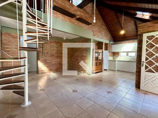 Casa aluguel em Região Geográfica Imediata de Florianópolis, Desterro