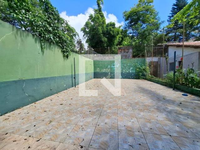 Casa aluguel em Região Geográfica Imediata do Rio de Janeiro, Região Metropolitana do Rio de Janeiro
