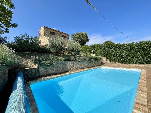 Casa in vendita a Marche, Macerata