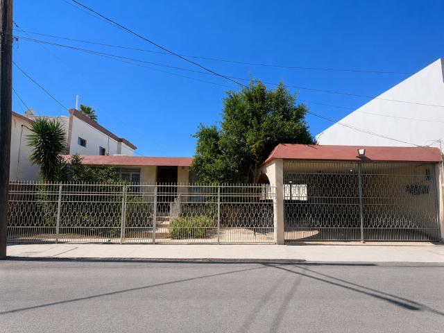 Casa en venta en Centro, Linares