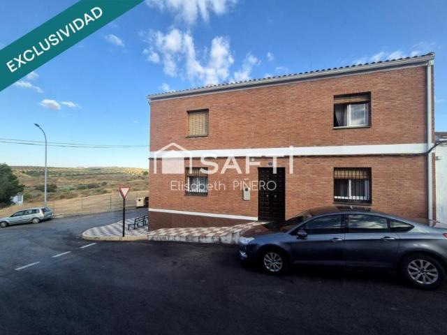 Casa en venta en Lobón, Extremadura