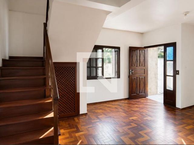 Casa aluguel em Região Geográfica Imediata de Porto Alegre, Região Metropolitana de Porto Alegre