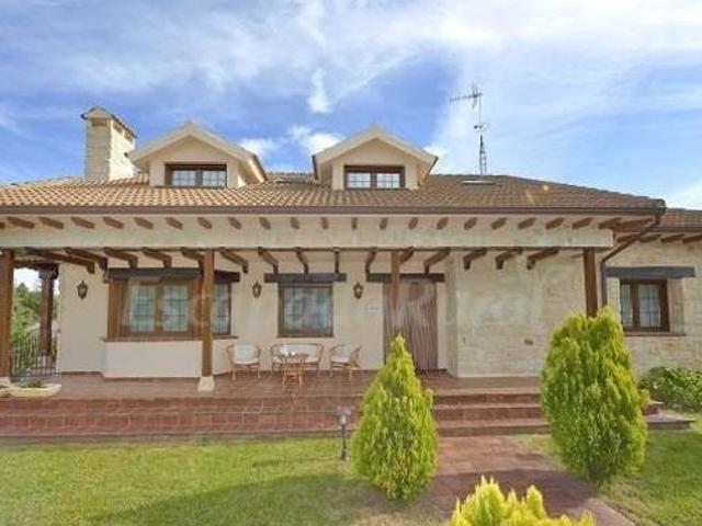 Casa en alquiler en Las Navas Del Marqués, Castilla y León