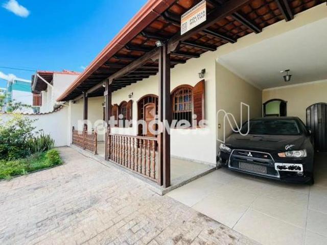 Casa venda em Vila Francisco Mariano, Contagem