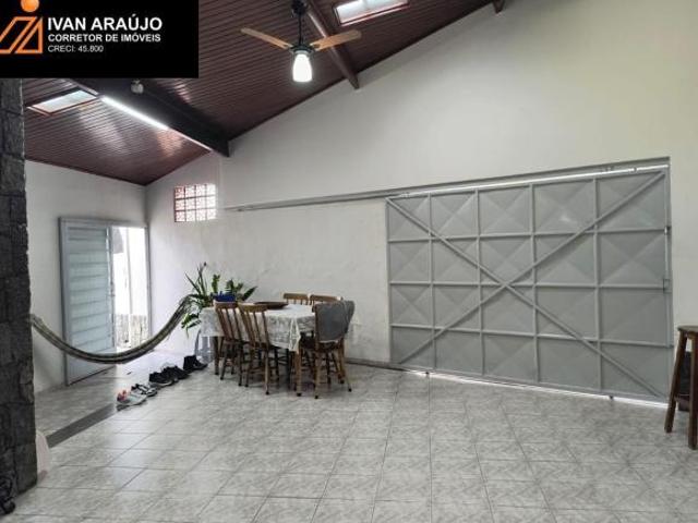 Casa venda em Região Imediata de Taubaté-Pindamonhangaba, Região Metropolitana do Vale do Paraíba e Litoral Norte