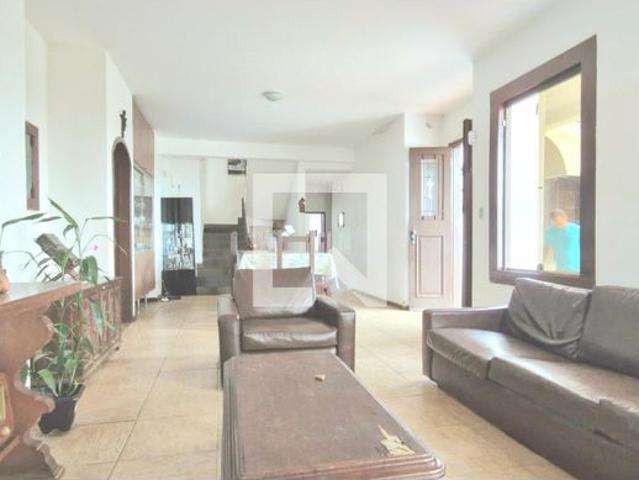 Casa aluguel em Região Geográfica Imediata de Belo Horizonte, Região Metropolitana de Belo Horizonte