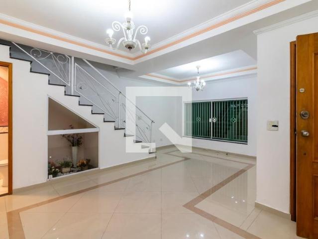 Casa aluguel em Vila Aurora, São Paulo