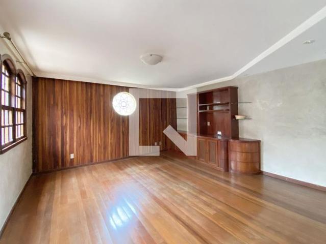 Casa aluguel em Região Geográfica Imediata de Belo Horizonte, Região Metropolitana de Belo Horizonte