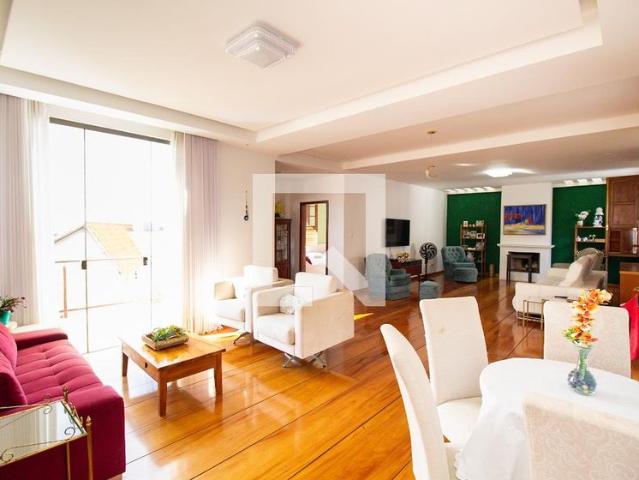 Casa aluguel em Região Geográfica Imediata de Belo Horizonte, Região Metropolitana de Belo Horizonte