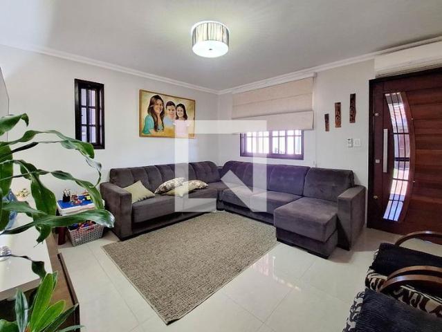 Casa aluguel em Região Geográfica Imediata do Rio de Janeiro, Região Metropolitana do Rio de Janeiro